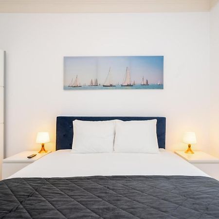 Whome Intendente Modern 1-Bed W/ Lift & Ac In Top Notch Location リスボン エクステリア 写真